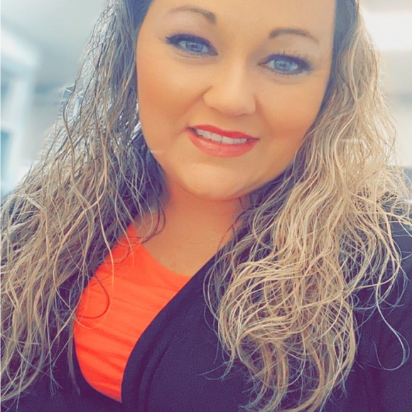 Meet your Posher, Jessica - Picture 6 of 16